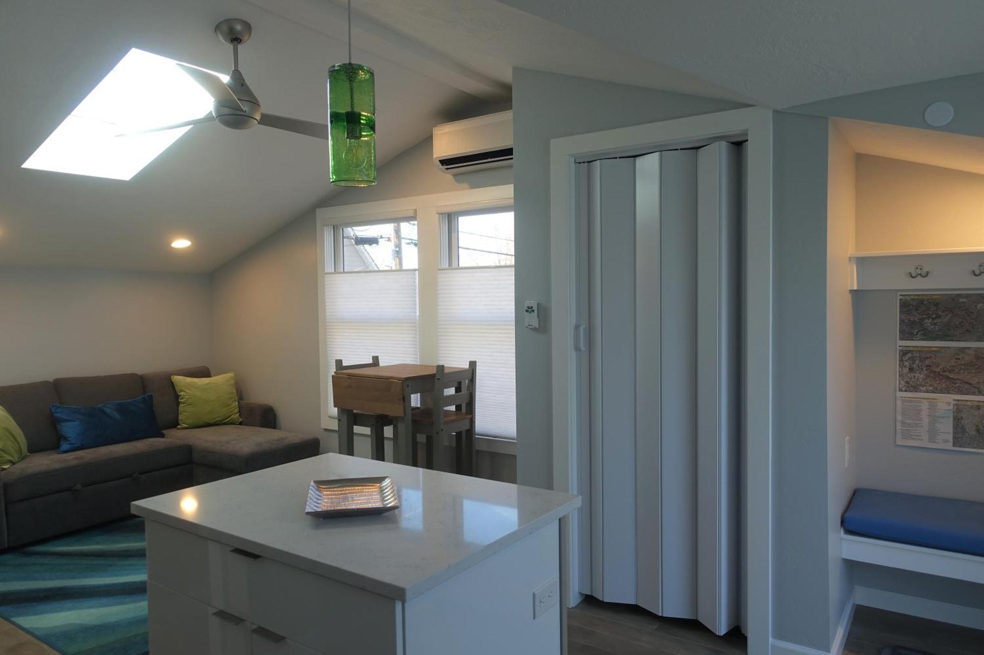 The Lilly Pad Brand New In Hyde Park! Pet Friendly, Fully Fenced Yard, Walking Distance To Hyde Park Shops, And Dining And Camel'S Back Park Apartment บอยซี ภายนอก รูปภาพ